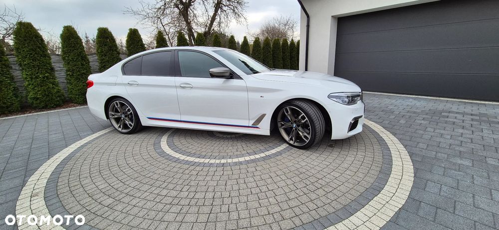BMW Seria 5 M550d xDrive - 32
