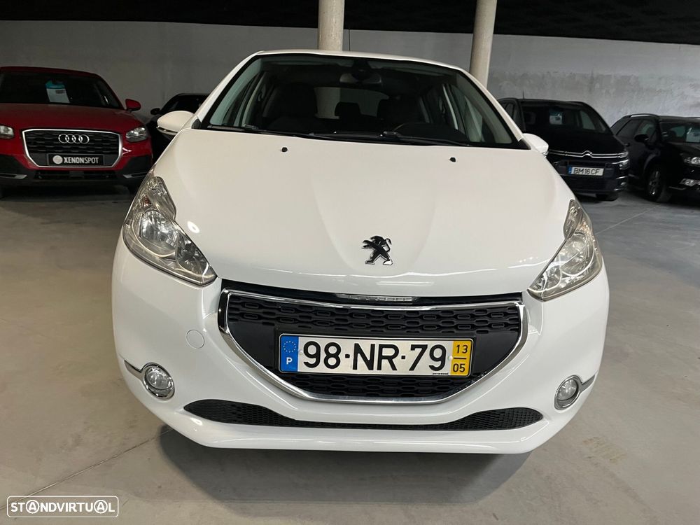 Peugeot 208 1.2 PureTech Allure - 6