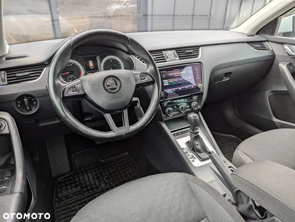 Skoda Octavia Combi 1.6 TDI DSG Style - 21