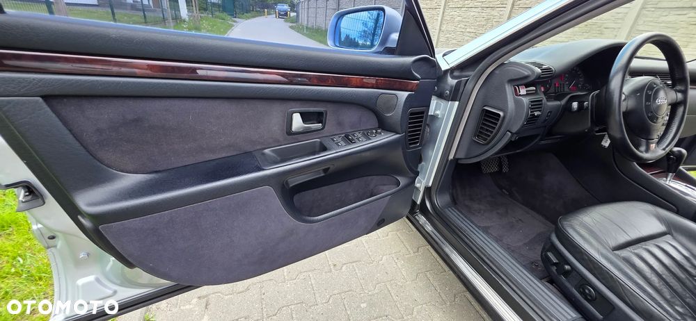 Audi A8 - 17