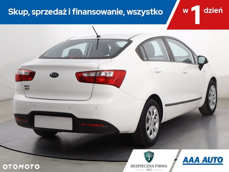 Kia Rio - 7