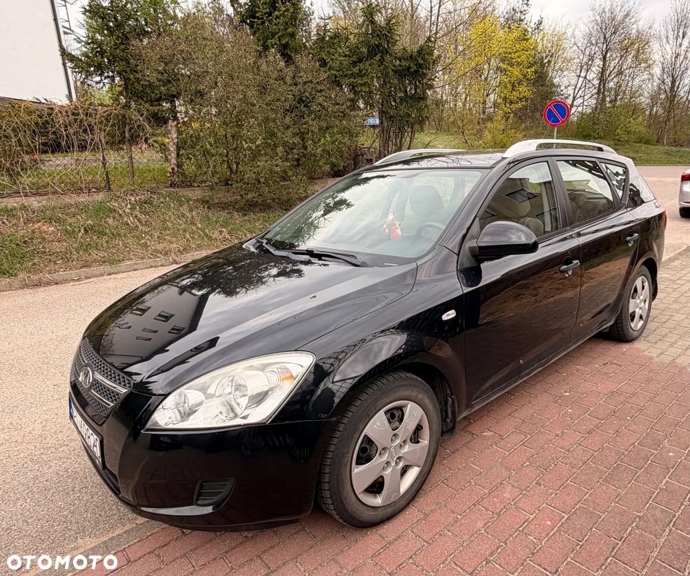 Kia Ceed 1.4 CVVT Attract - 3