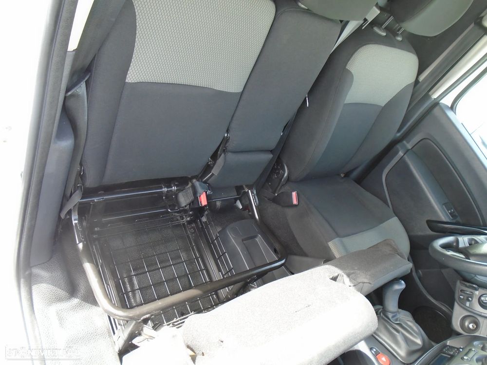 Renault Kangoo 1.5 DCI MAXI 3 LUGARES- 95 CV 6 V- IVA DEDUTIVEL - 13