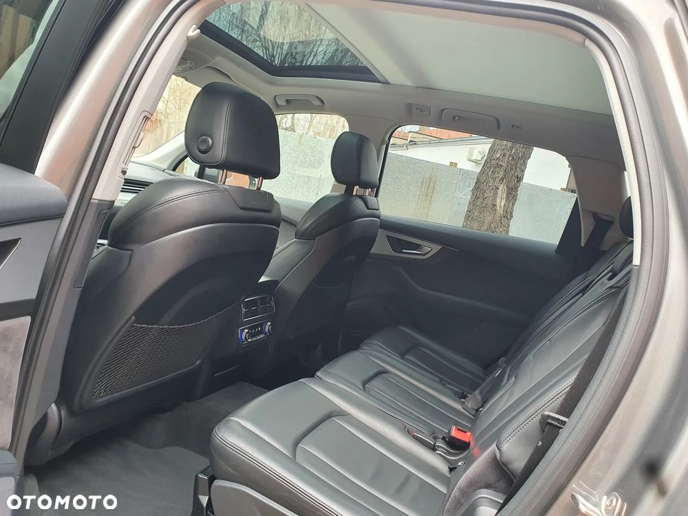 Audi Q7 - 15