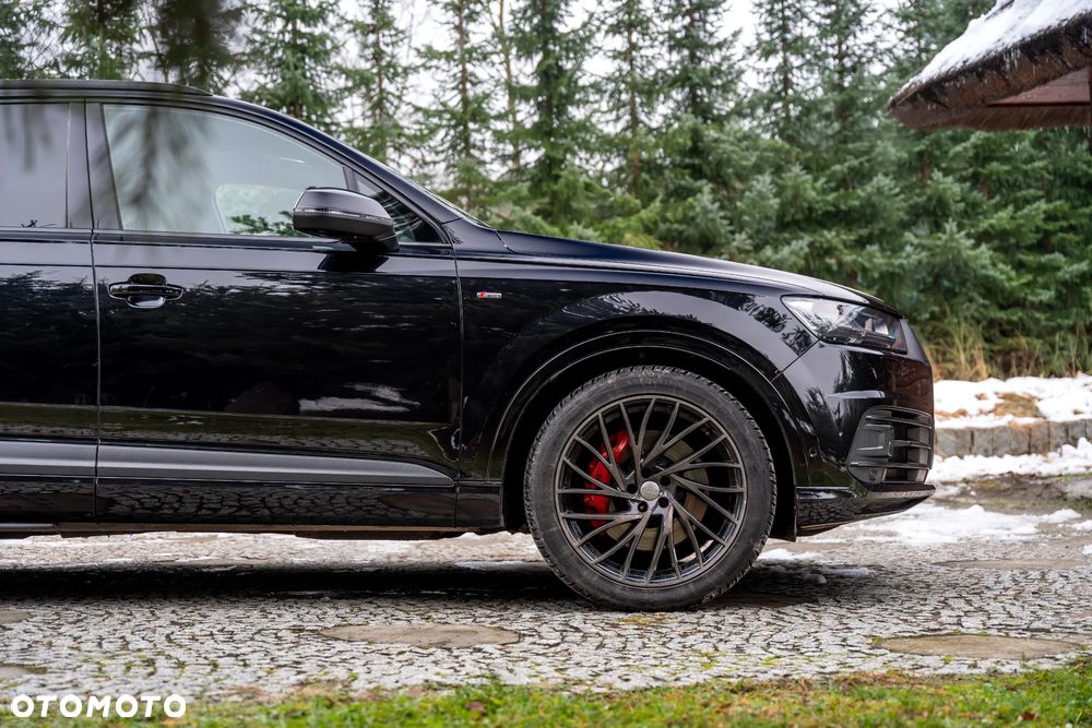 Audi Q7 - 19