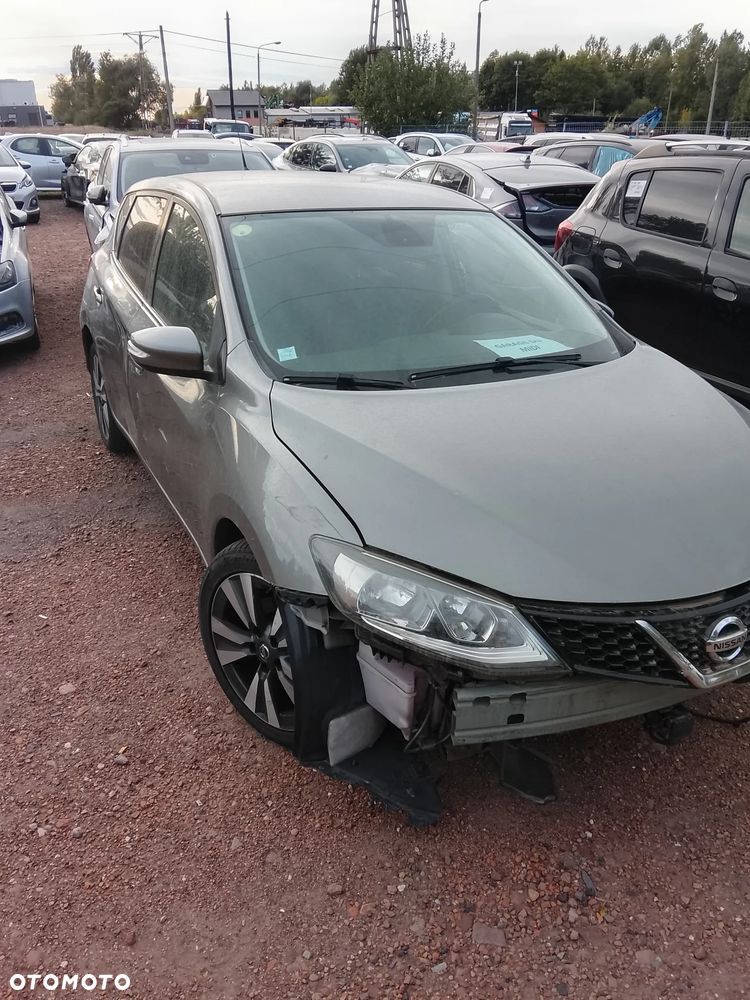 Nissan Pulsar 2015 photo 2