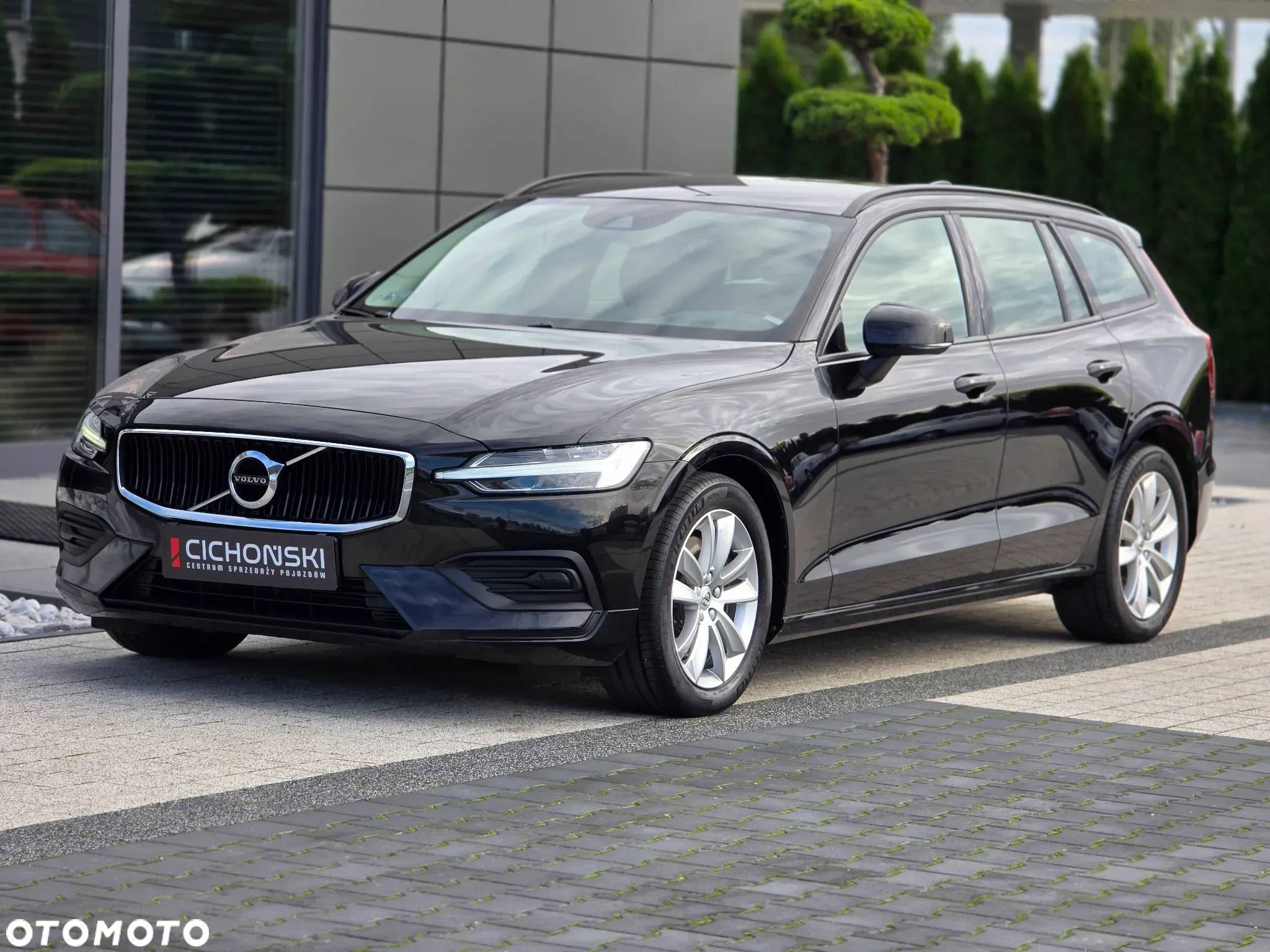 Volvo V60 B3 B Momentum Core - 4