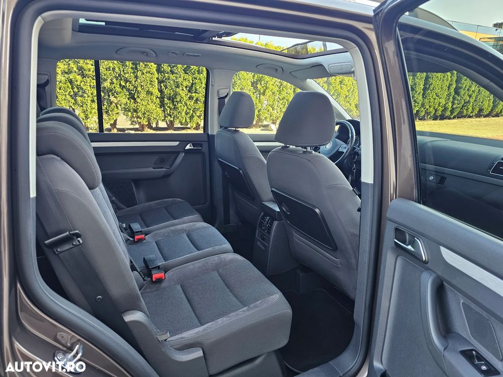 Volkswagen Touran 1.4 TSI DSG STYLE - 8