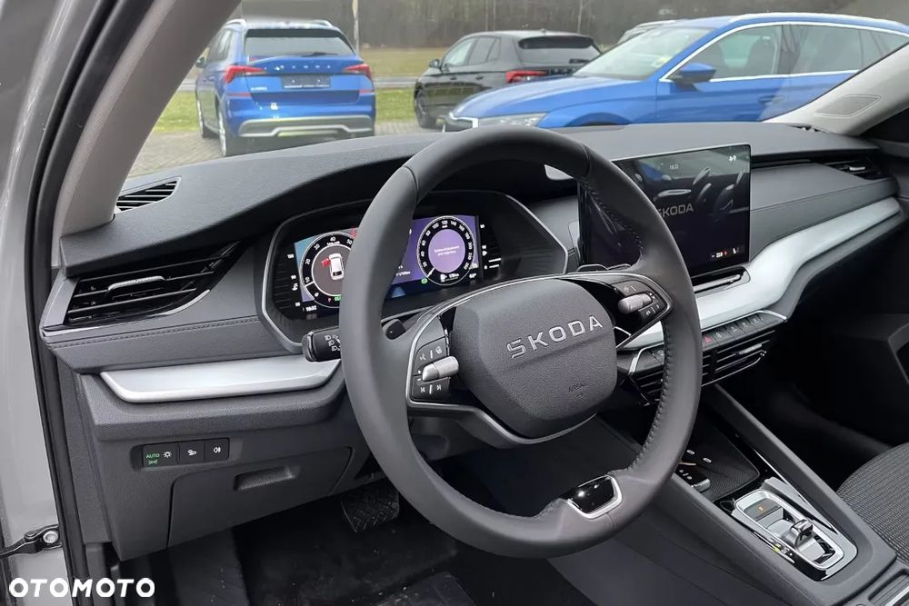 Skoda Octavia 1.5 TSI mHEV Drive Selection DSG - 11