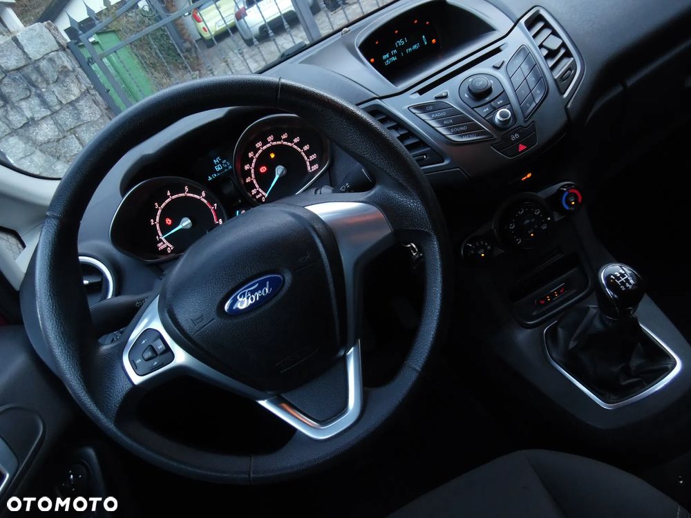 Ford Fiesta - 22