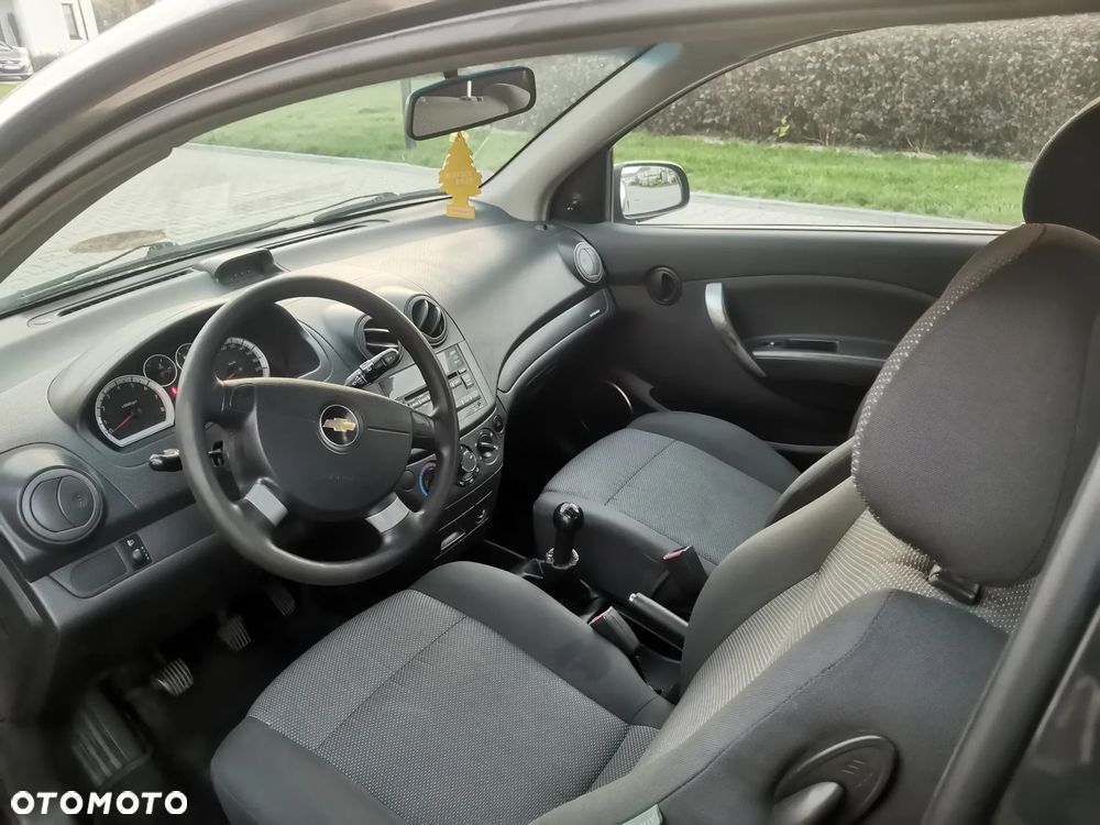 Chevrolet Aveo 1.2 - 5