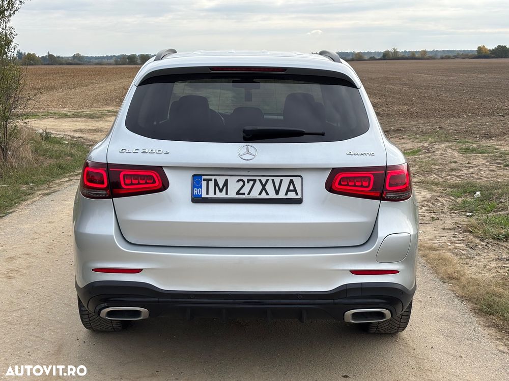 Mercedes-Benz GLC 300 e 4MATIC - 15