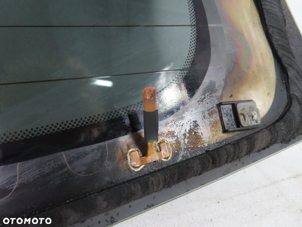 SZYBA TYLNA FIAT GRANDE PUNTO - 5