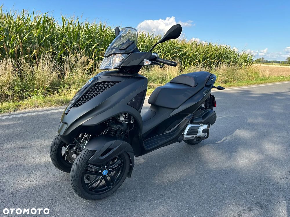 Piaggio MP-3 - 1