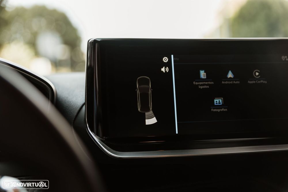 Peugeot 2008 1.2 Hybrid Style e-DCS6 - 29