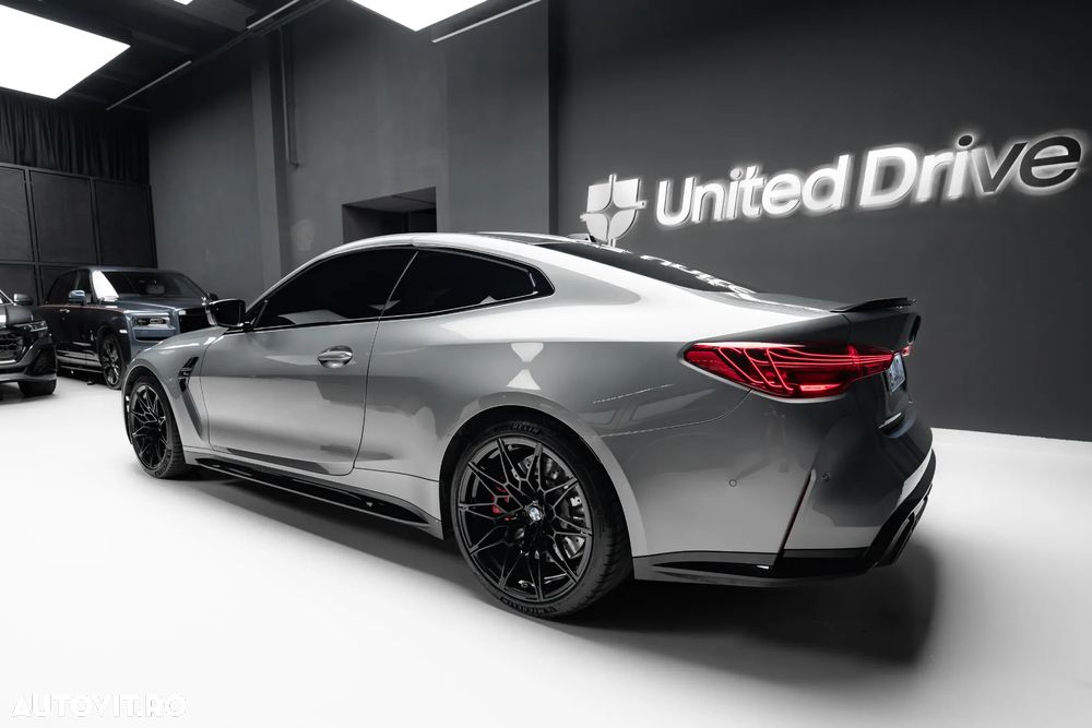 BMW M4 Competition M xDrive AT - 38