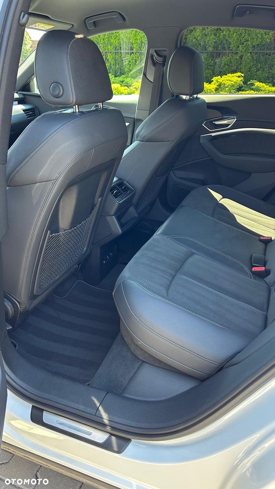 Audi e-tron 55 Quattro S Line - 13