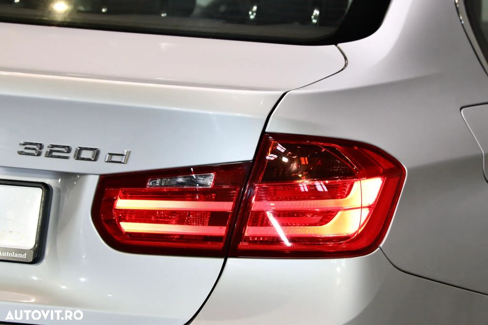 BMW Seria 3 320d Sport-Aut. Efficient Dynamics Edition Luxury Line - 36