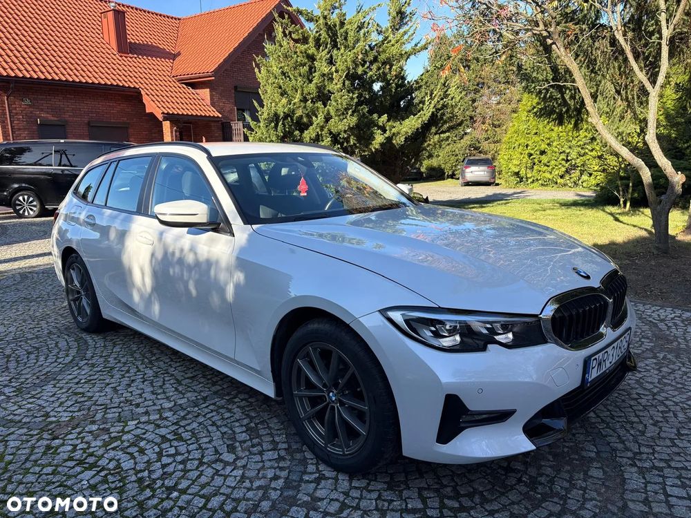 BMW Seria 3 318d Touring Sport Line - 7