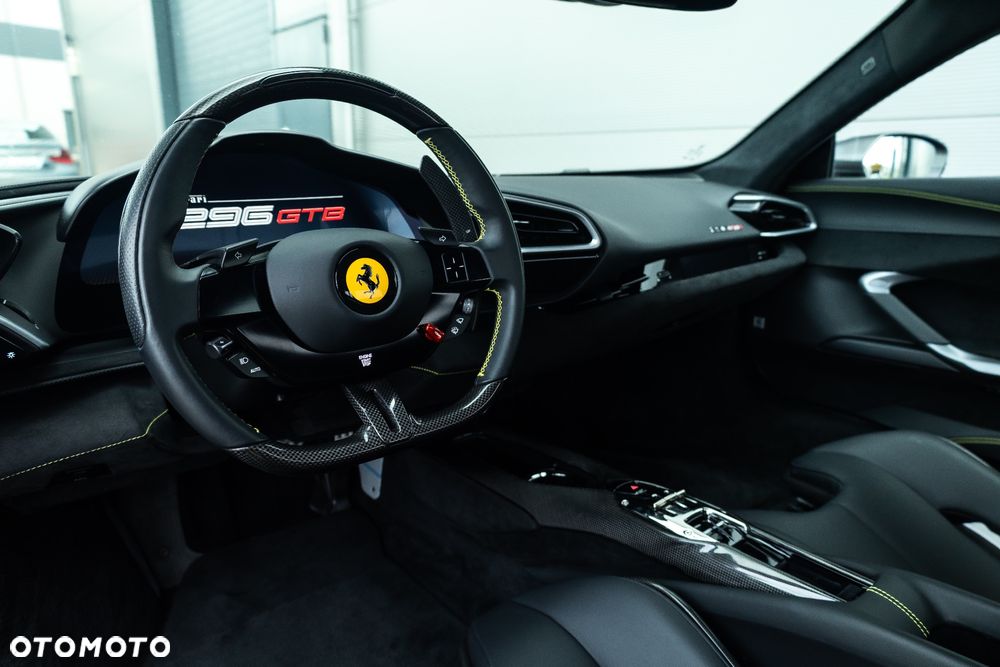 Ferrari 296 GTB - 19