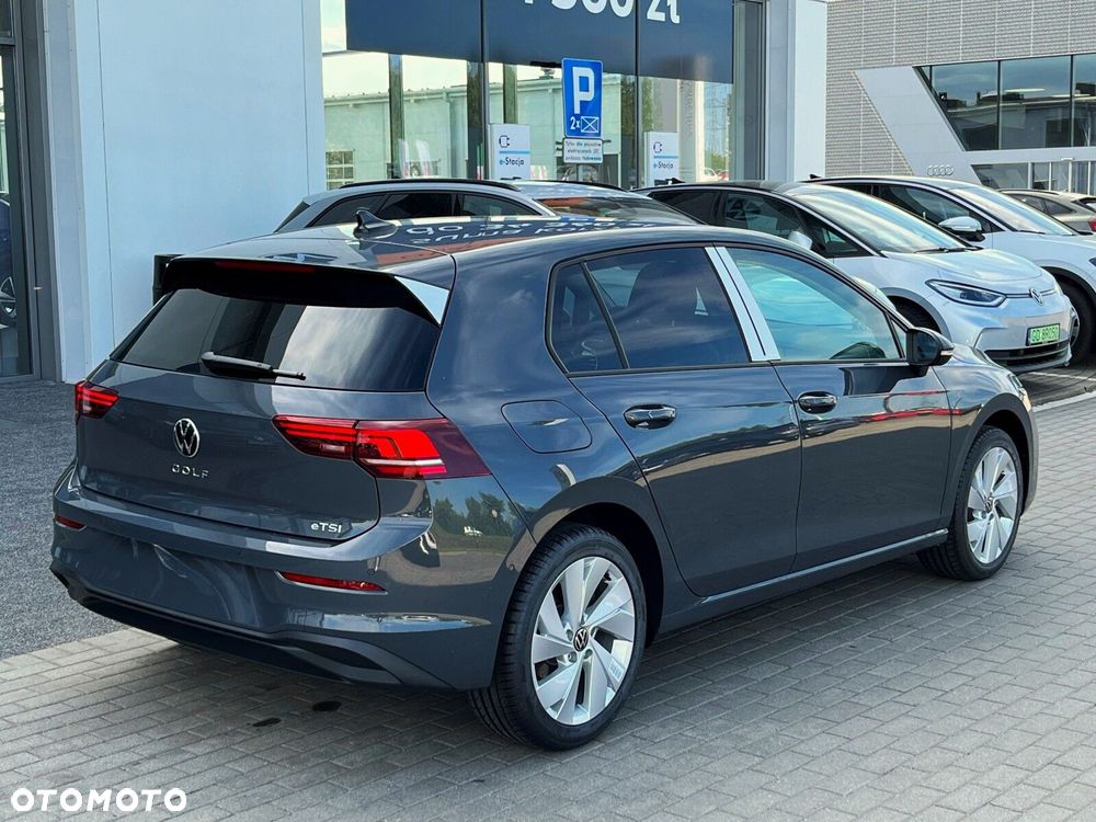 Volkswagen Golf - 5