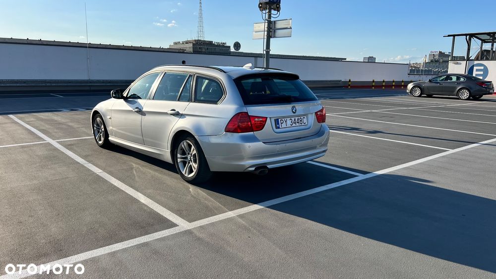 BMW Seria 3 320d - 6