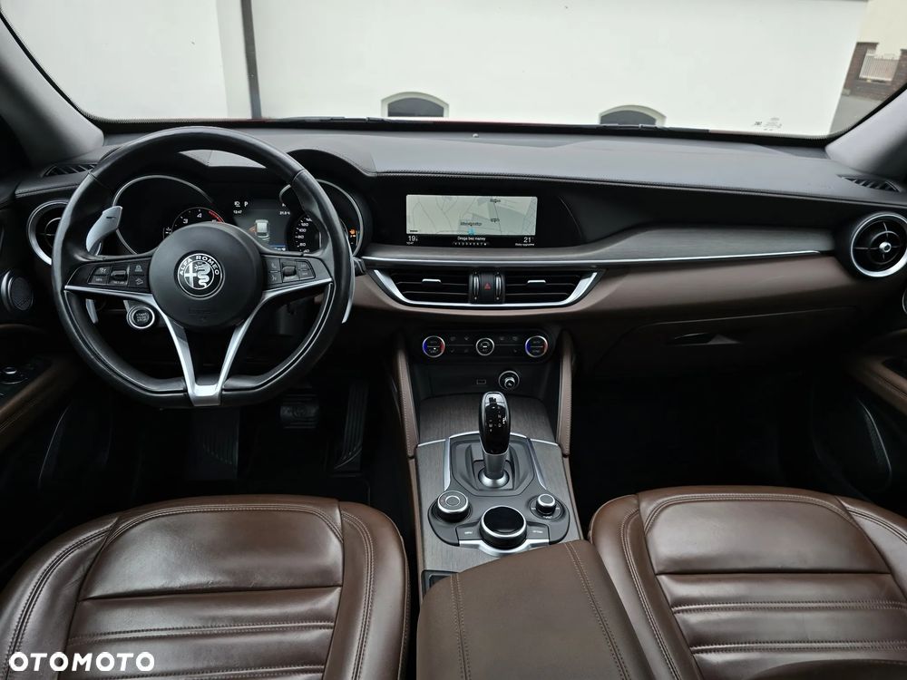 Alfa Romeo Stelvio 2.2 16V AT8 Q4 Lusso - 23