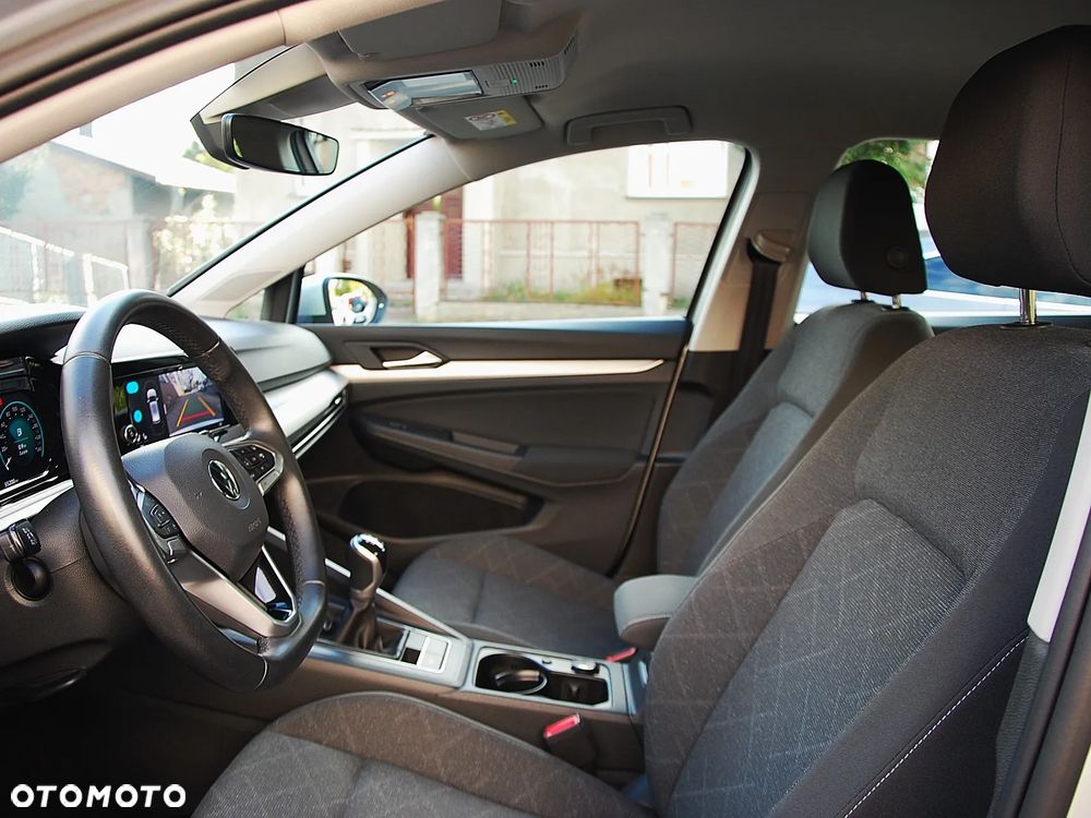 Volkswagen Golf - 9