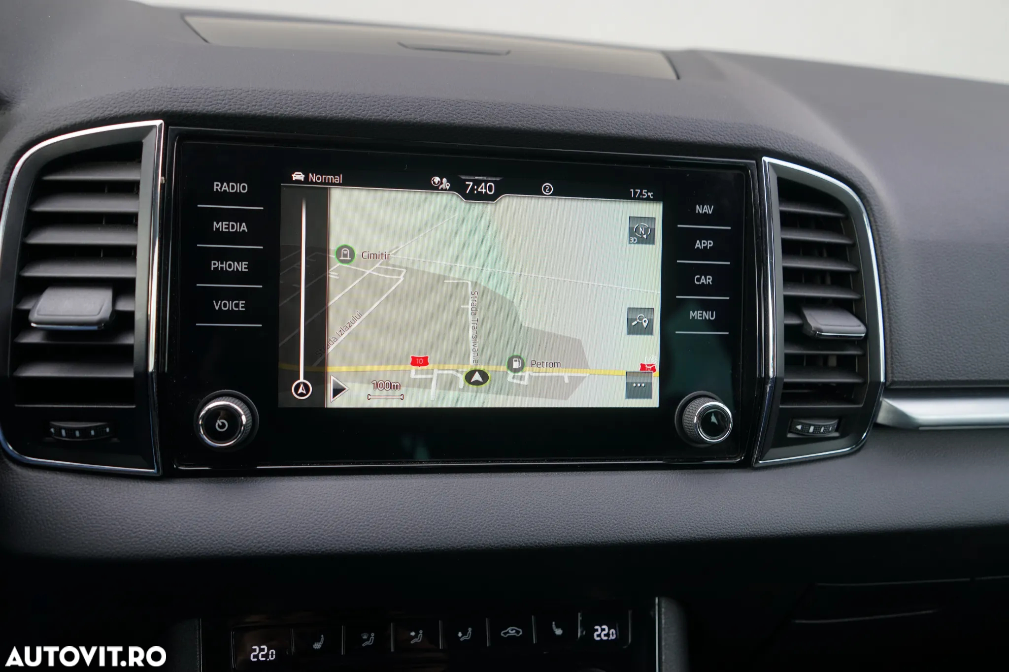 Skoda Karoq 1.5 TSI DSG Style - 11