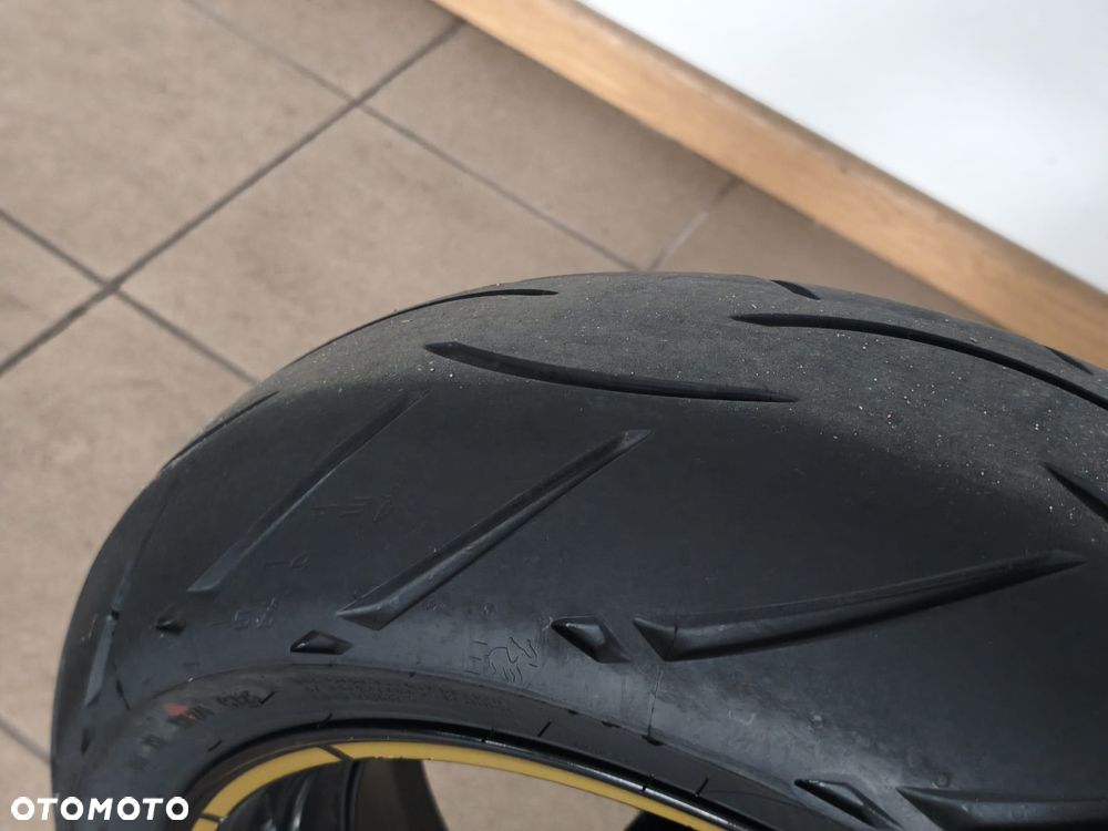 Suzuki GSX-R - 18