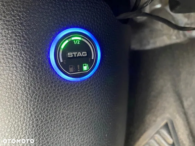 Toyota Corolla 1.8 Hybrid GR Sport - 29