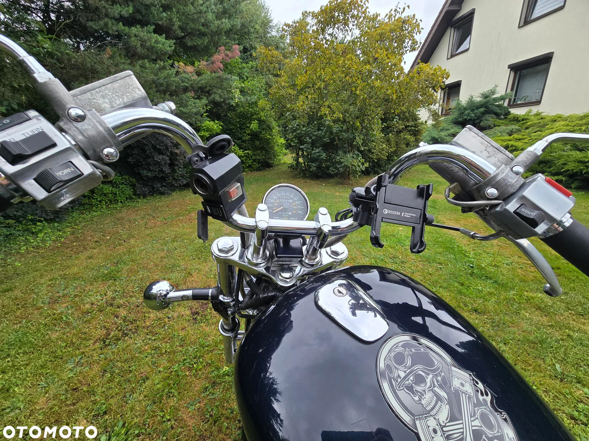 Suzuki Intruder - 5