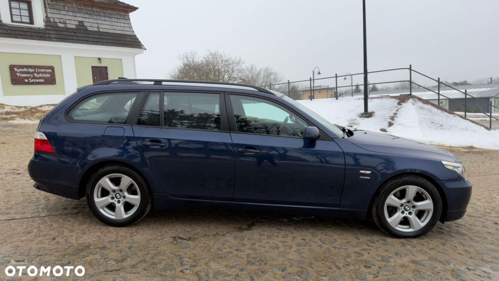 BMW Seria 5 525d - 17
