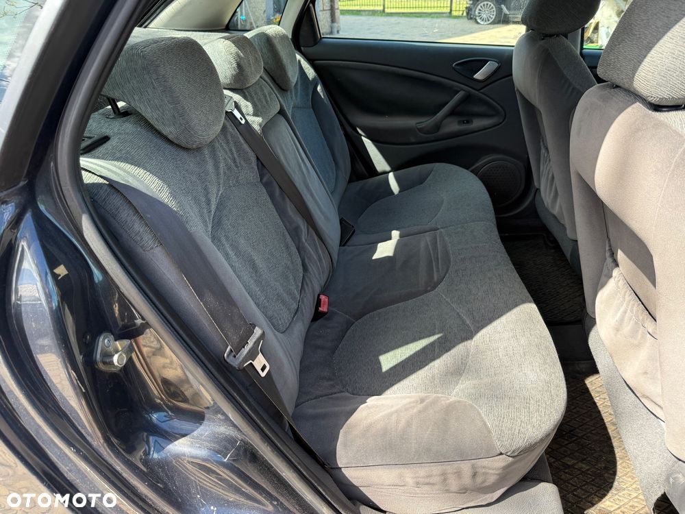 Citroën C5 II 1.6 HDi X - 19