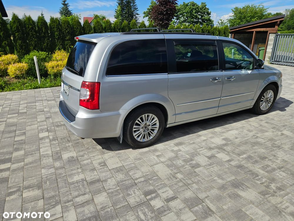 Lancia Voyager 2.8CRD Gold - 7