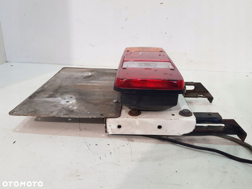 lampa lewy tył tylna scania r380 euro 4 2008 - 3