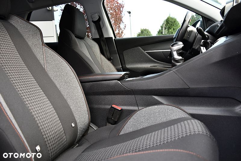 Peugeot 3008 BlueHDi 120 Stop & Start Allure - 23