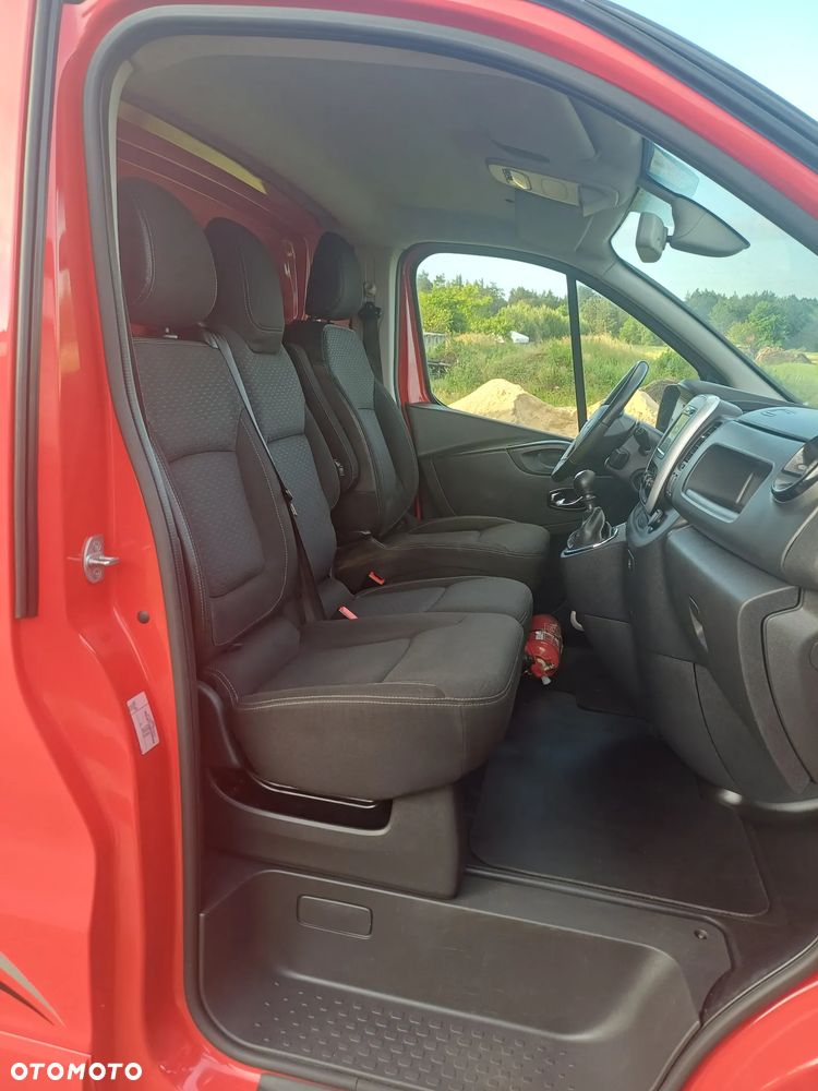 Opel Vivaro - 22