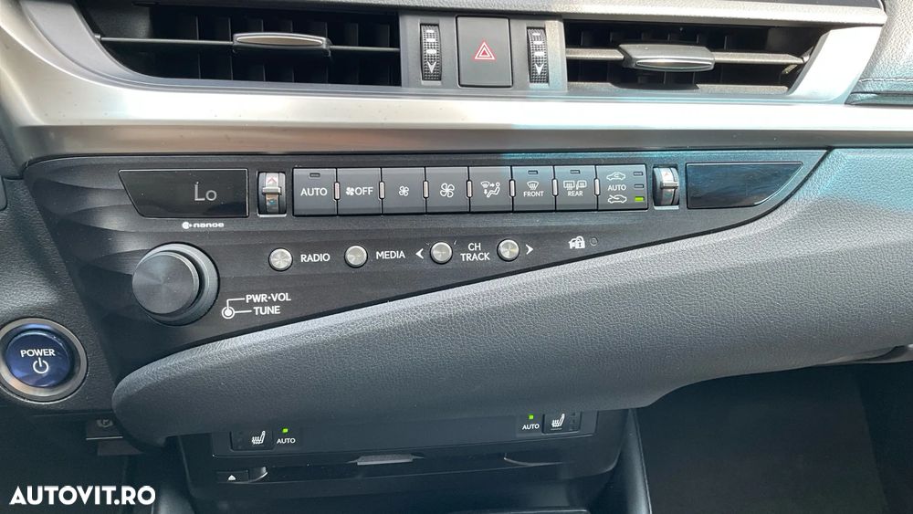 Lexus Seria ES 300h Executive - 26