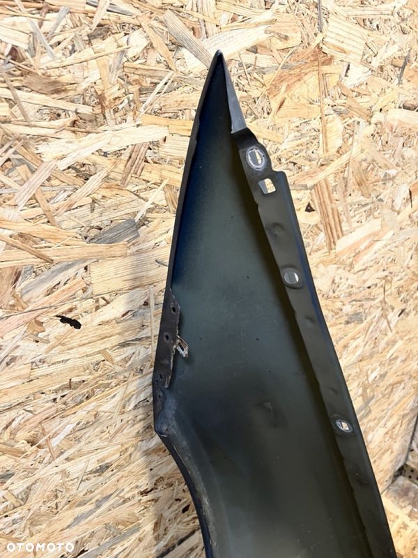 BŁOTNIK PRAWY BMW E90 lift Kod lakieru: a52 - 8