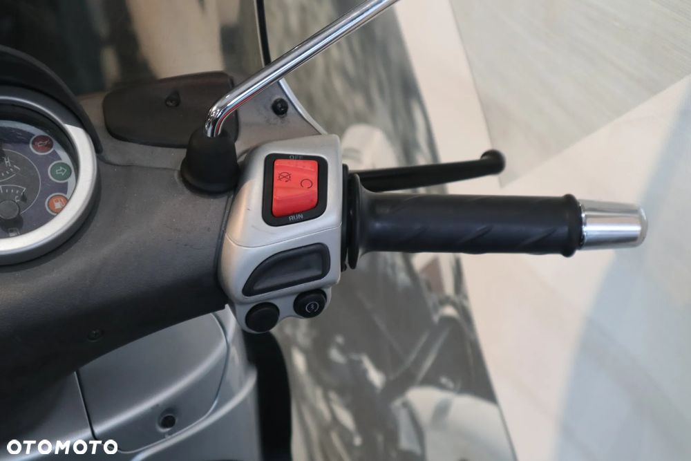 Piaggio Beverly - 13