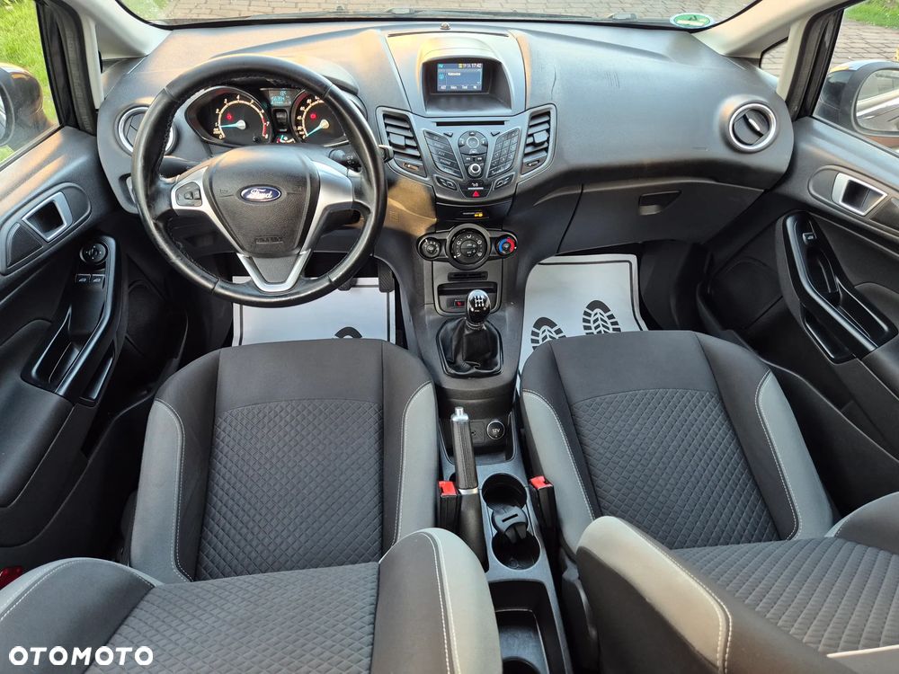 Ford Fiesta 1.25 Celebration - 7