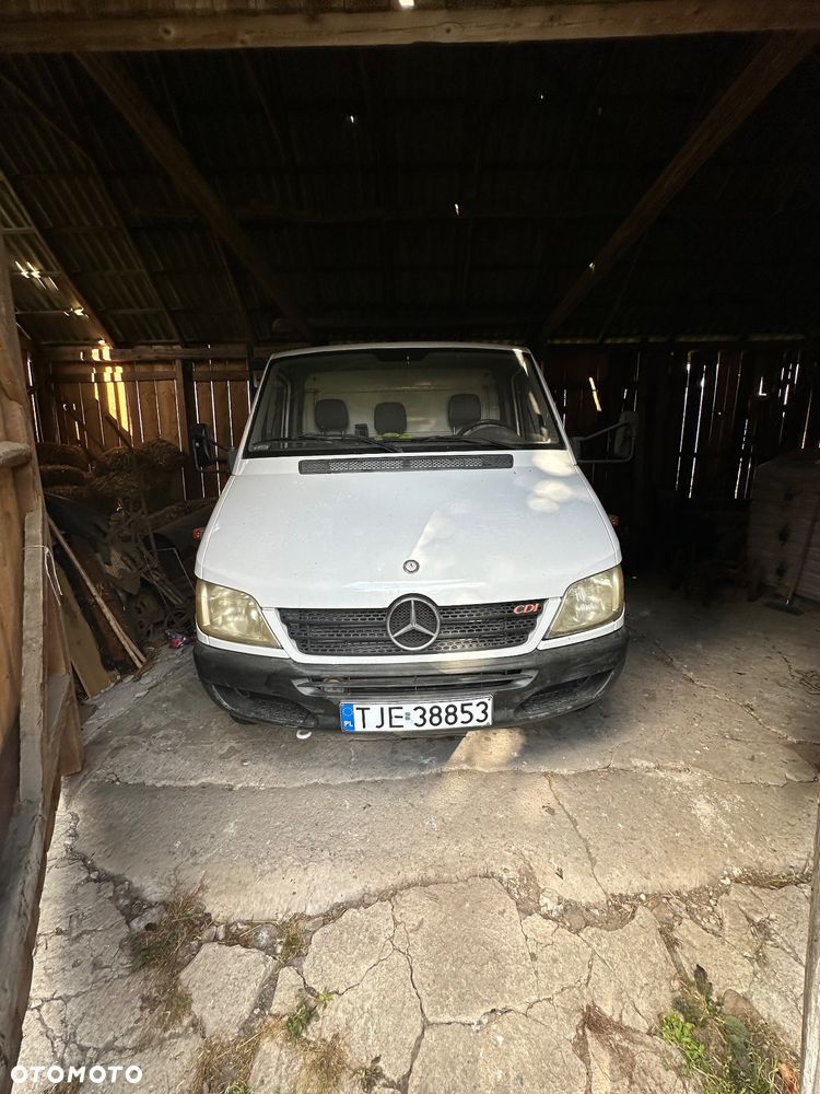 Mercedes-Benz Sprinter - 1