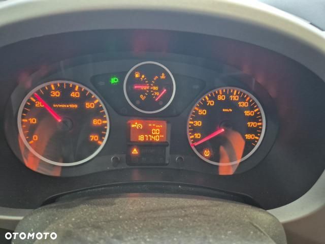 Peugeot Partner HDi FAP 115 Allure - 8