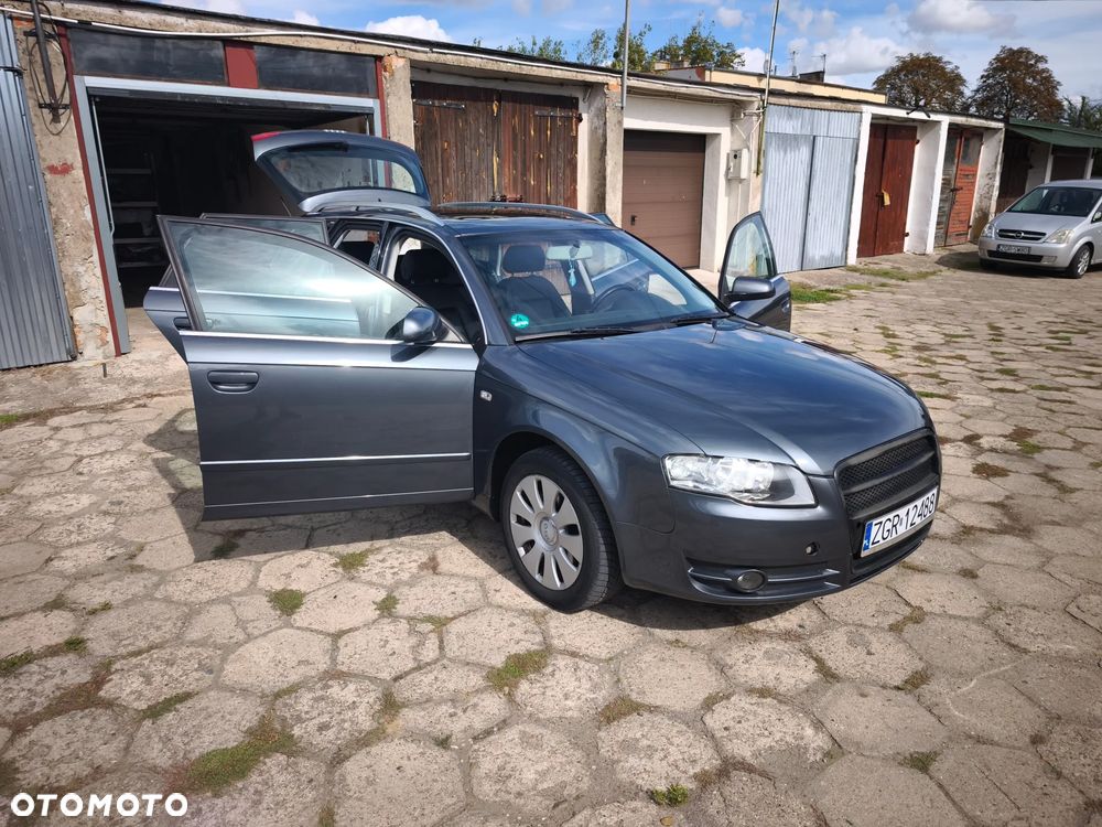Audi A4 Avant 2.0 TDI - 16