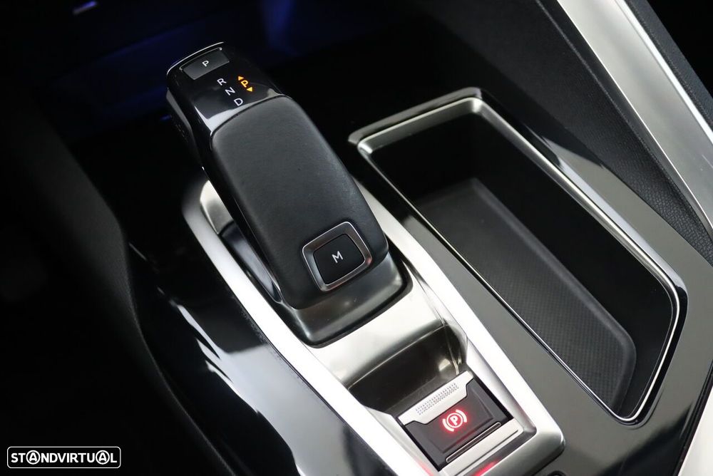 Peugeot 3008 1.5 BlueHDi Allure Pack EAT8 - 29