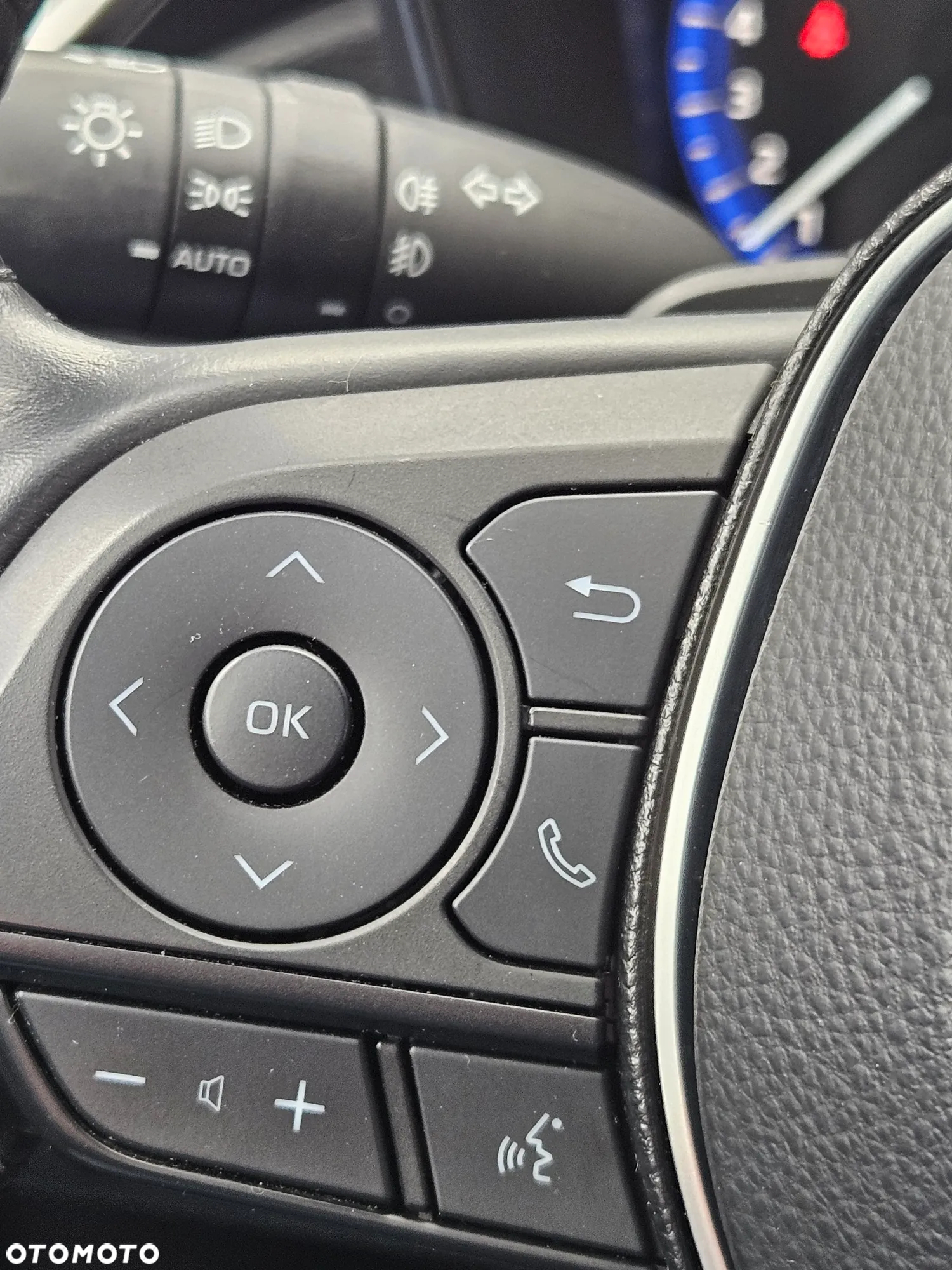Toyota Corolla 1.8 Hybrid Comfort - 15