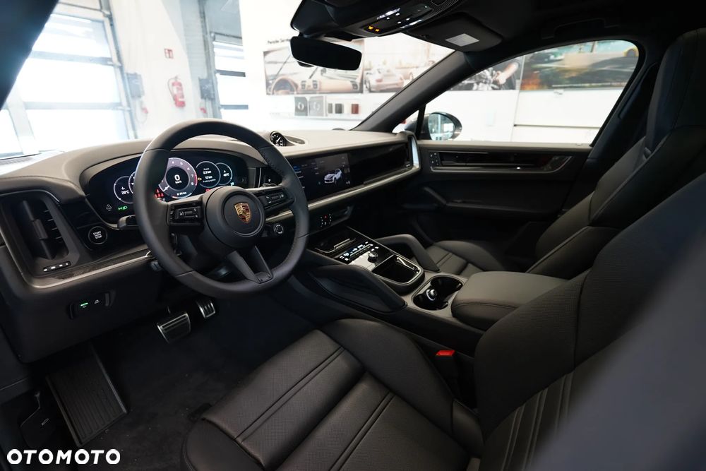 Porsche Cayenne Coupe S - 8