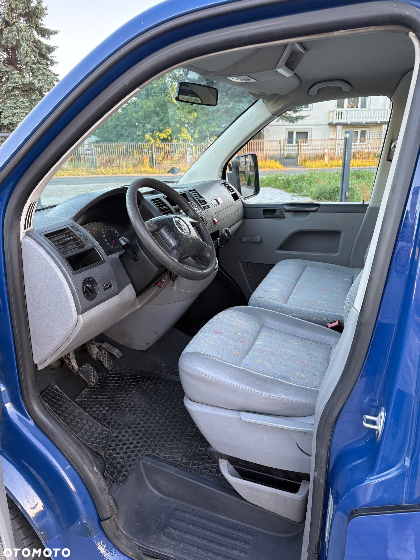 Volkswagen T5 - 16