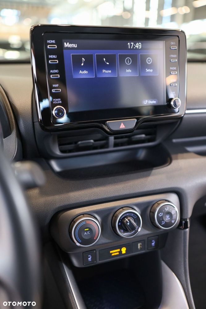 Toyota Yaris - 22